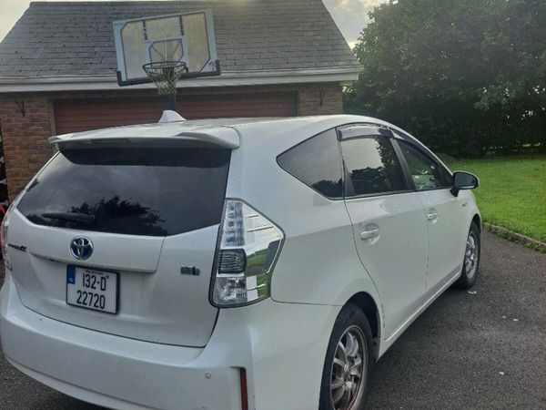 Toyota Prius MPV, Petrol Hybrid, 2013, White