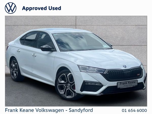 Skoda Octavia Saloon, Petrol, 2024, White