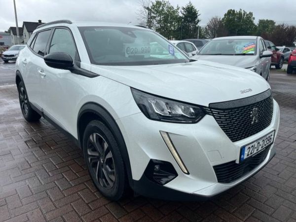 Peugeot 2008 MPV, Petrol, 2022, White