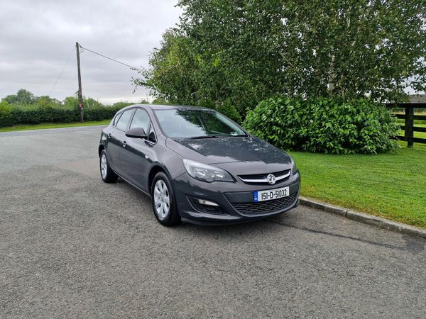 Vauxhall Astra Hatchback, Petrol, 2015, Grey