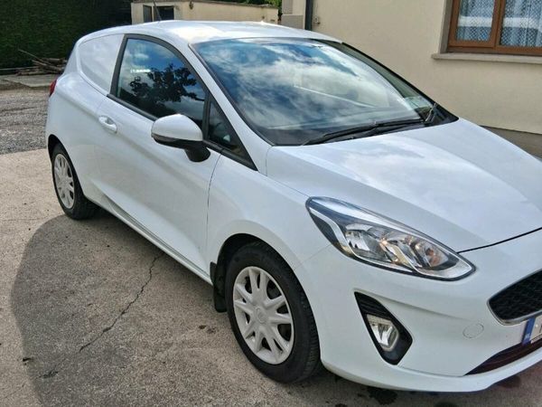 Ford Fiesta Hatchback, Diesel, 2019, White