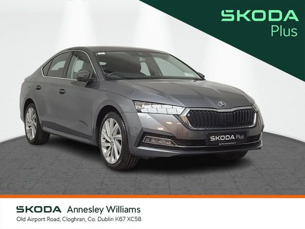Skoda Octavia Saloon, Diesel, 2023, Grey
