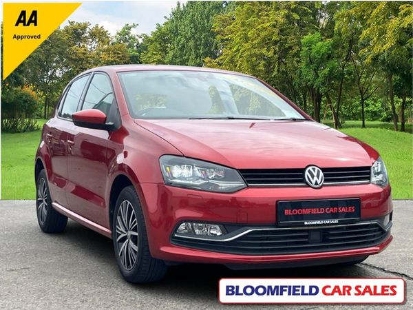 Volkswagen Polo Hatchback, Petrol, 2016, Red
