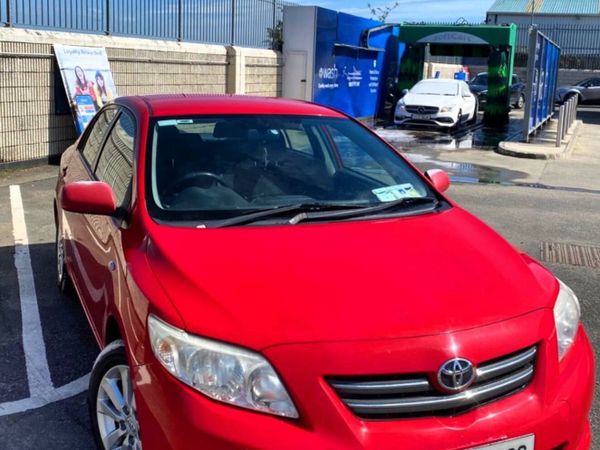 Toyota Corolla Saloon, Petrol, 2008, Red