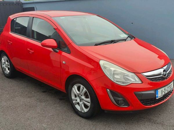 Opel Corsa Hatchback, Diesel, 2011, Red