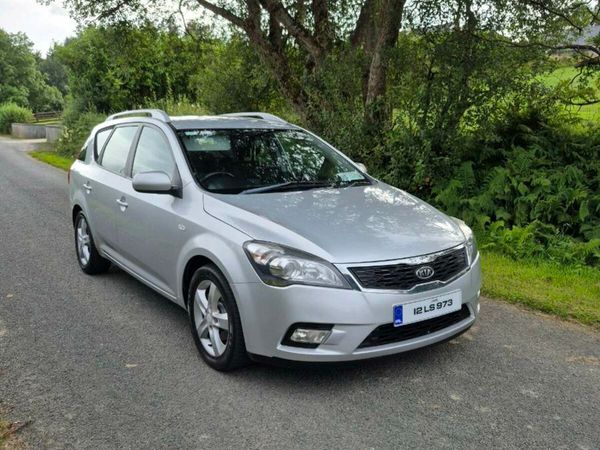 Kia Ceed MPV, Diesel, 2012, Silver