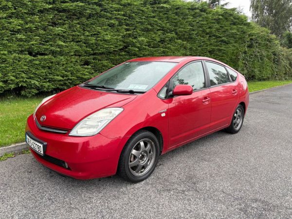 Toyota Prius Hatchback, Petrol Hybrid, 2008, Red