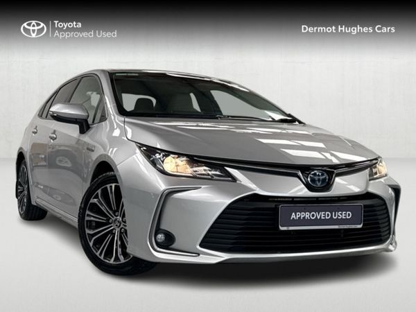 Toyota Corolla Saloon, Petrol Hybrid, 2021, Silver