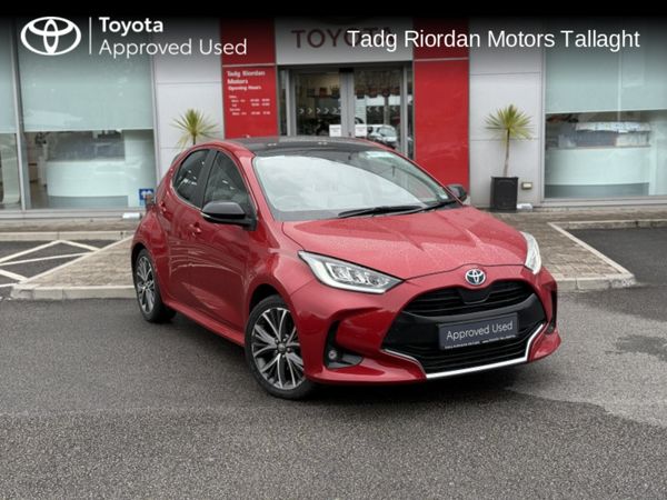 Toyota Yaris Hatchback, Petrol Hybrid, 2022, Red