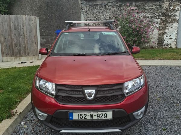 Dacia Sandero Stepway Hatchback, Petrol, 2015, Red