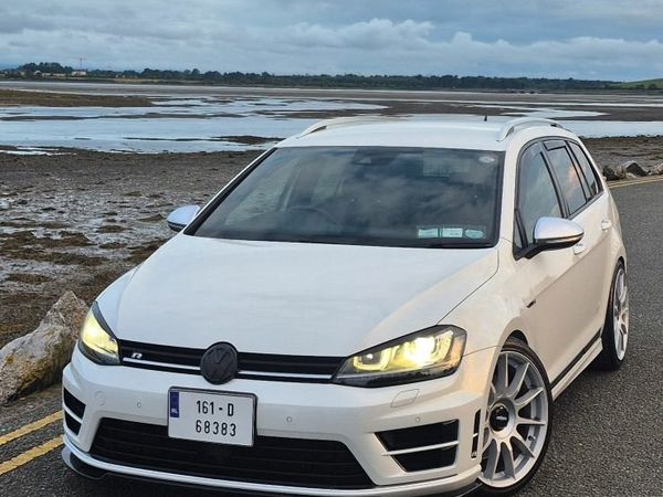 Volkswagen Golf Estate, Petrol, 2016, White