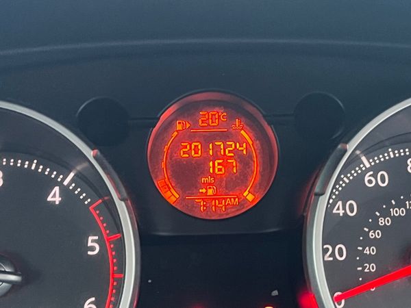 Nissan Qashqai Hatchback, Diesel, 2010, Black