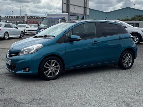 Toyota Yaris Hatchback, Diesel, 2014, Blue