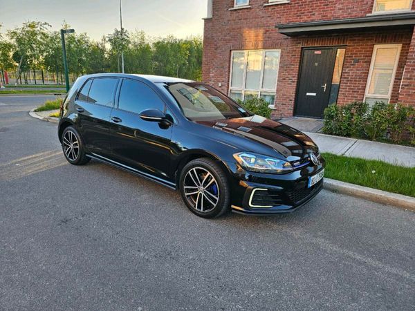 Volkswagen Golf Hatchback, Petrol Plug-in Hybrid, 2018, Black
