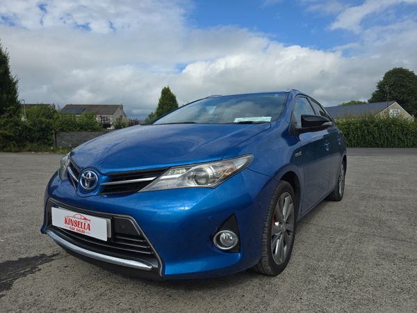 Toyota Auris Estate, Petrol Hybrid, 2015, Blue