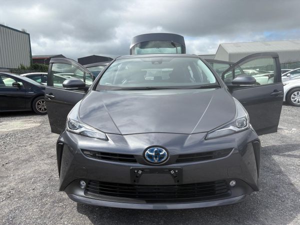 Toyota Prius Hatchback, Petrol Hybrid, 2022, Grey