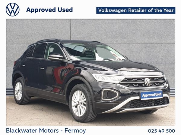 Volkswagen T-Roc SUV, Petrol, 2023, Black