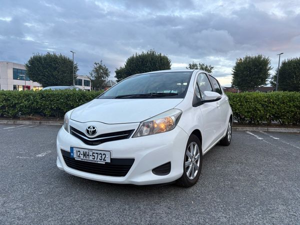 Toyota Yaris Hatchback, Petrol, 2012, White
