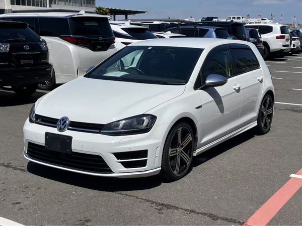 Volkswagen Golf Hatchback, Petrol, 2014, White