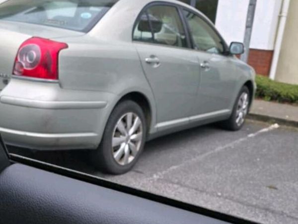Toyota Avensis Saloon, Petrol, 2007, Green