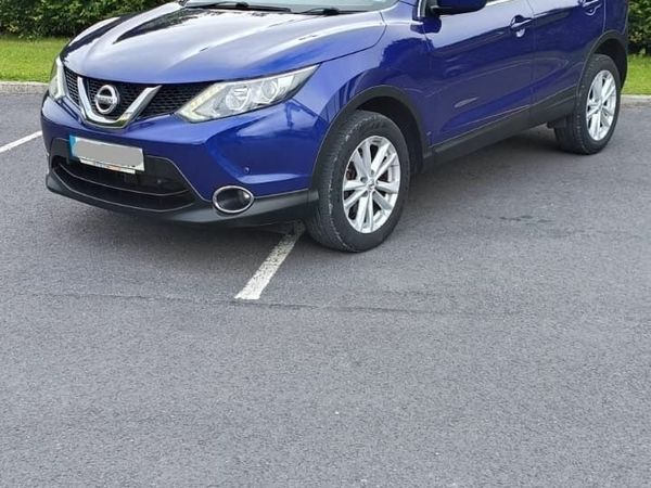 Nissan Qashqai Hatchback, Petrol, 2015, Blue