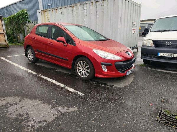Peugeot 308 Hatchback, Petrol, 2008, Red