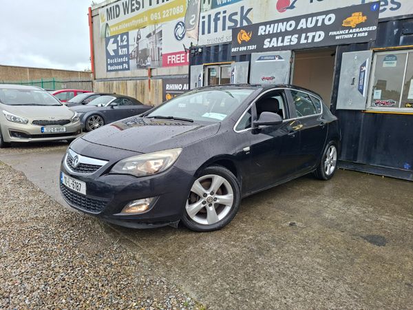 Vauxhall Astra Hatchback, Diesel, 2010, Black