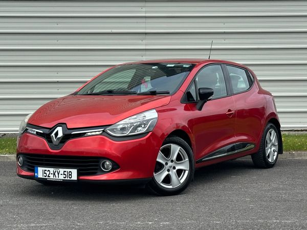 Renault Clio Hatchback, Petrol, 2015, Red