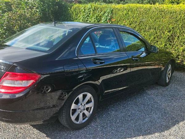 Mercedes-Benz C-Class Saloon, Diesel, 2011, Black