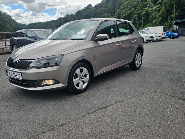 Skoda Fabia Hatchback, Petrol, 2016, Beige