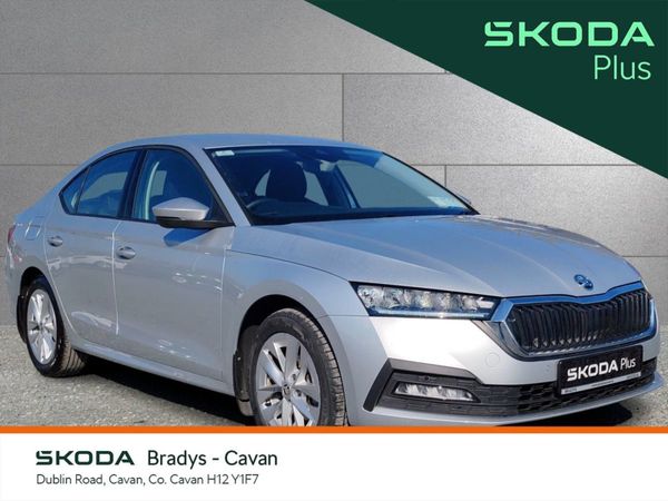 Skoda Octavia Saloon, Diesel, 2024, Grey