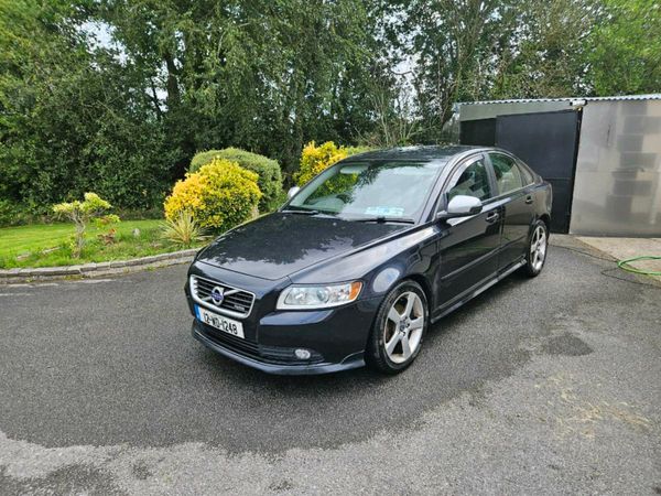 Volvo S40 Saloon, Diesel, 2012, Black