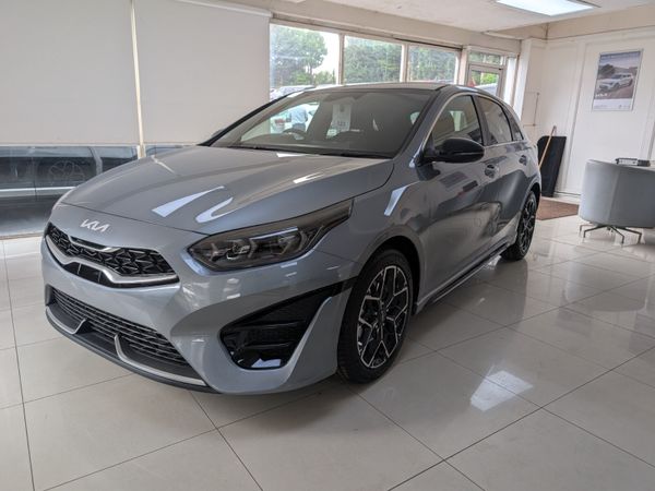 Kia Ceed Hatchback, Petrol, 2025, Silver