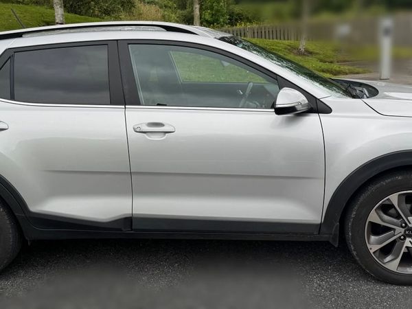 Kia Stonic Estate/Jeep, Diesel, 2020, Grey