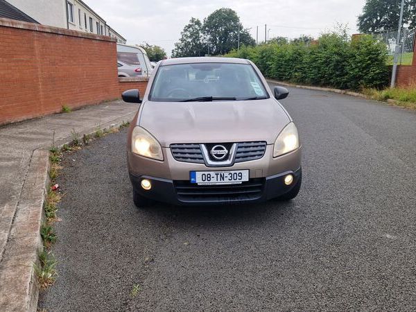Nissan Qashqai Hatchback, Petrol, 2008, Brown