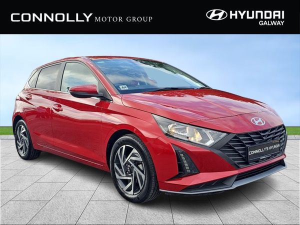 Hyundai i20 Hatchback, Petrol, 2025, Red