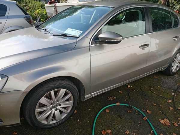Volkswagen Passat Saloon, Diesel, 2013, Brown