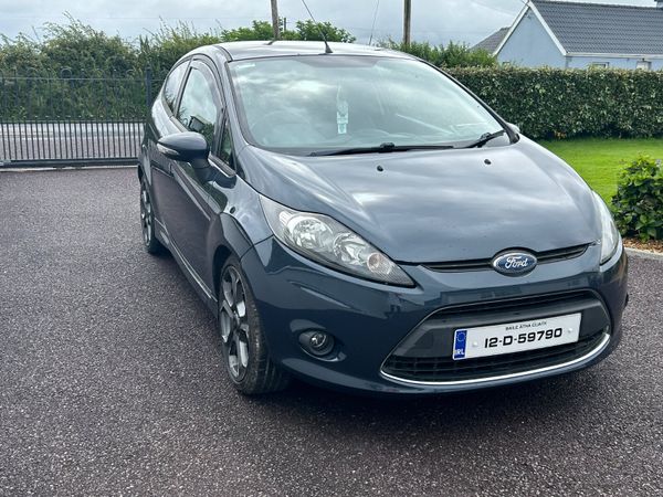 Ford Fiesta Hatchback, Diesel, 2012, Grey