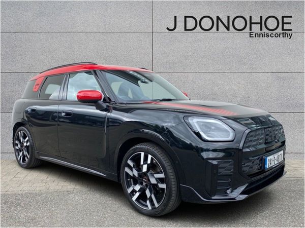 Mini Countryman SUV, Electric, 2024, Black