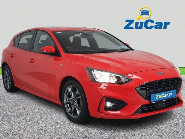 Ford Focus Hatchback, Petrol, 2019, Red