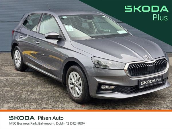 Skoda Fabia Hatchback, Petrol, 2022, Grey