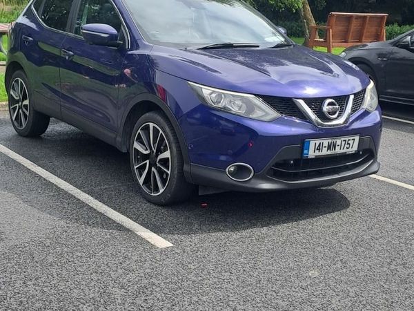 Nissan Qashqai Hatchback, Diesel, 2014, Blue
