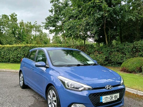 Hyundai i20 Hatchback, Petrol, 2017, Blue