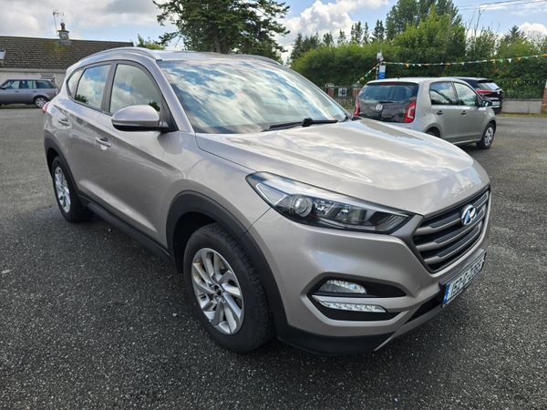 Hyundai Tucson SUV, Diesel, 2015, Beige