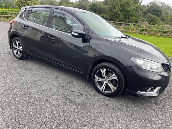 Nissan Pulsar Hatchback, Diesel, 2016, Black