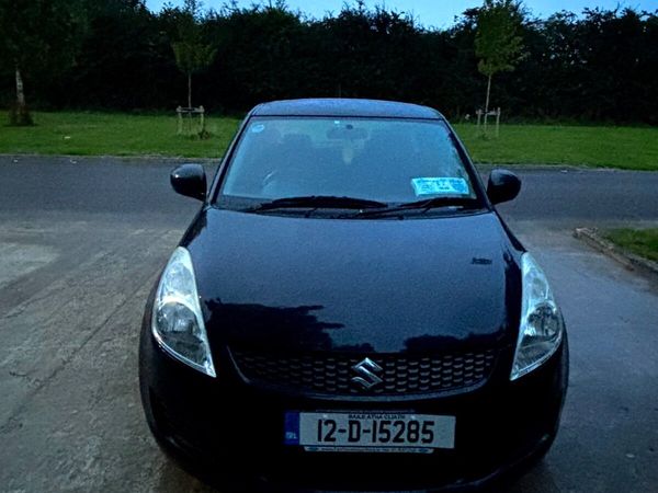 Suzuki Swift Hatchback, Petrol, 2012, Black