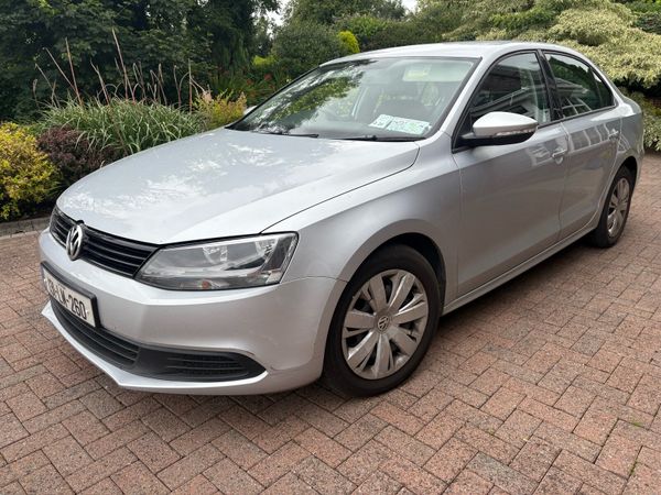 Volkswagen Jetta Saloon, Diesel, 2013, Silver