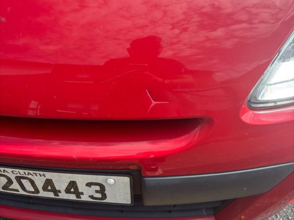 Renault Clio Hatchback, Ethanol Petrol, 2010, Red
