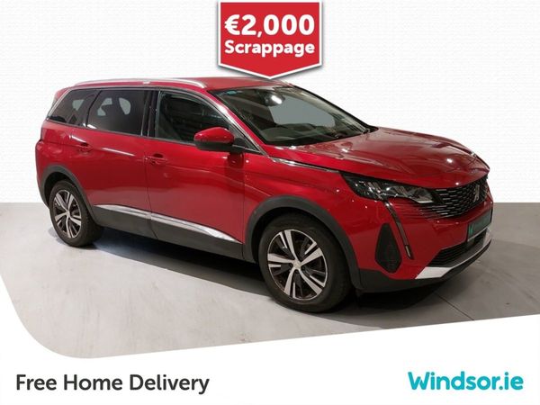 Peugeot 5008 MPV, Diesel, 2021, Red