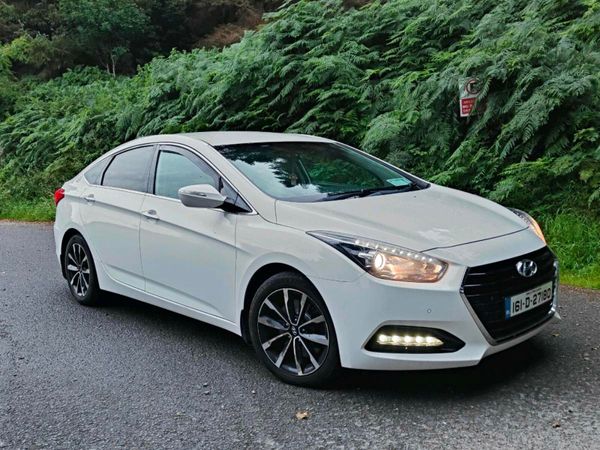 Hyundai i40 Saloon, Diesel, 2016, White